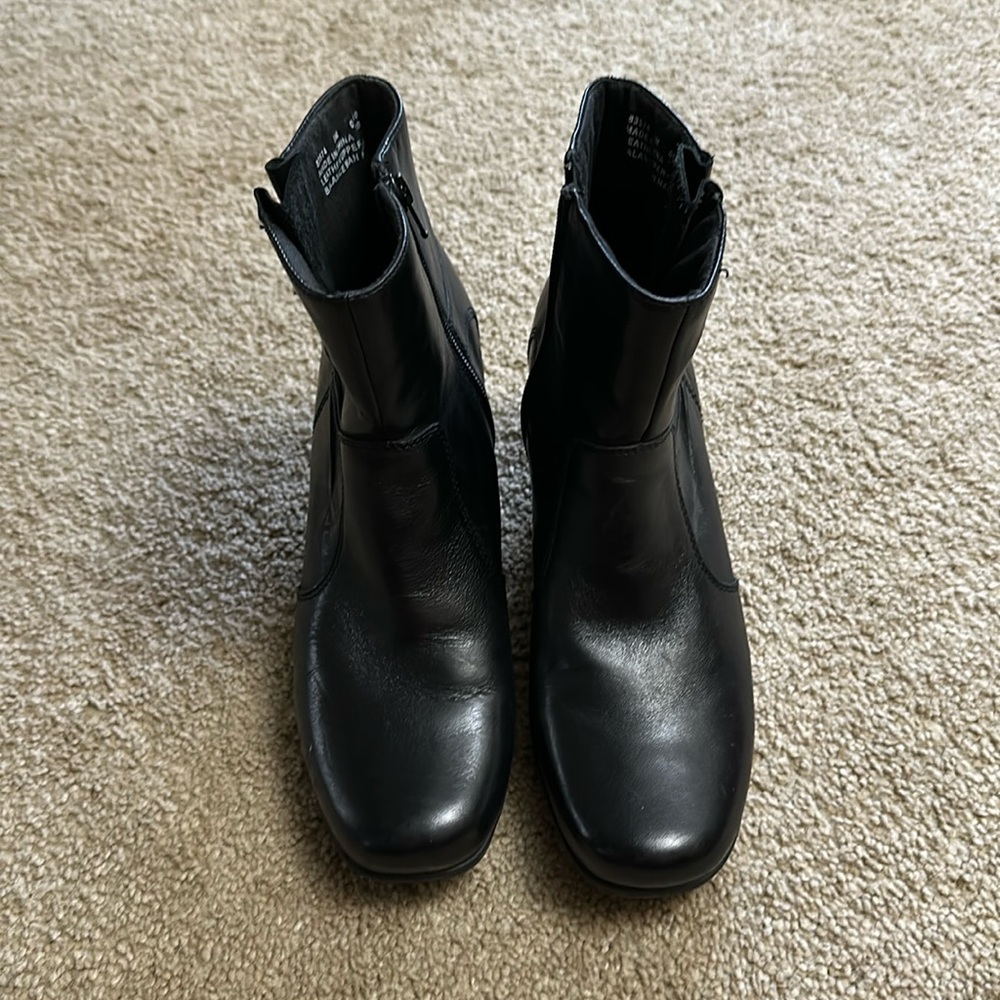 clarks bendable‘s ankle boots SZ 9